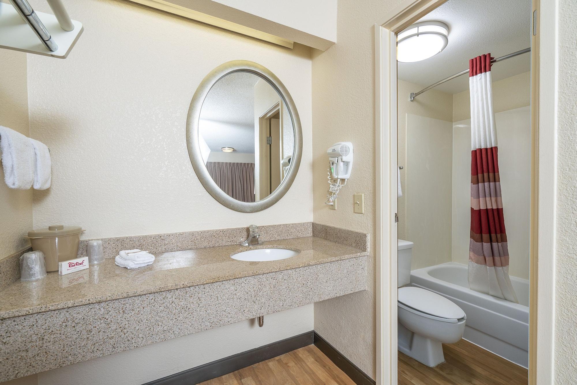 Red Roof Inn Detroit - Dearborn-Greenfield Village Ngoại thất bức ảnh